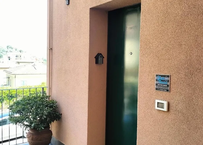 Chez Nous * Λα Σπέτσια